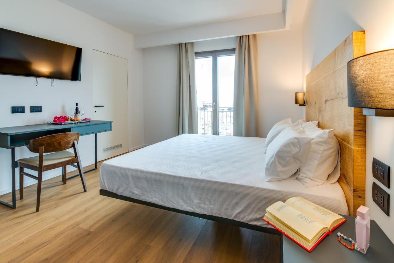 Roccaregina Hotel ชากกา ภายนอก รูปภาพ