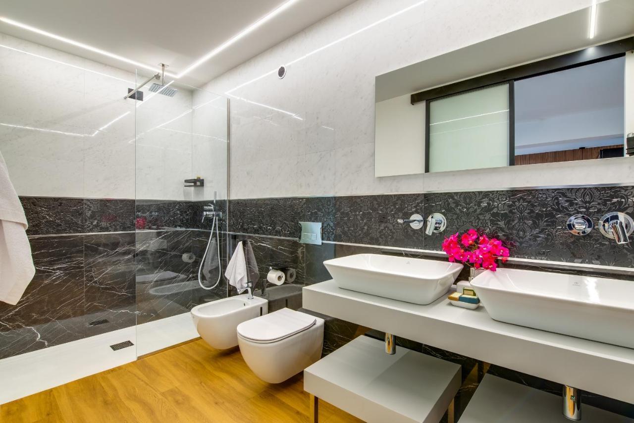 Roccaregina Hotel ชากกา ภายนอก รูปภาพ