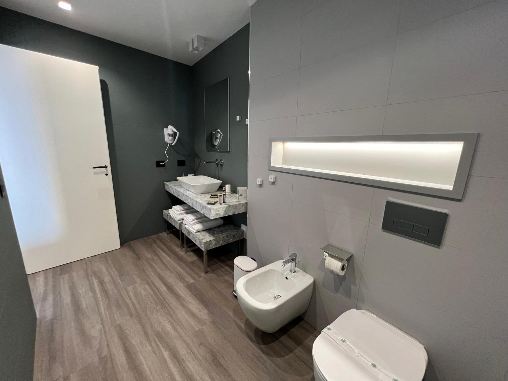 Roccaregina Hotel ชากกา ภายนอก รูปภาพ